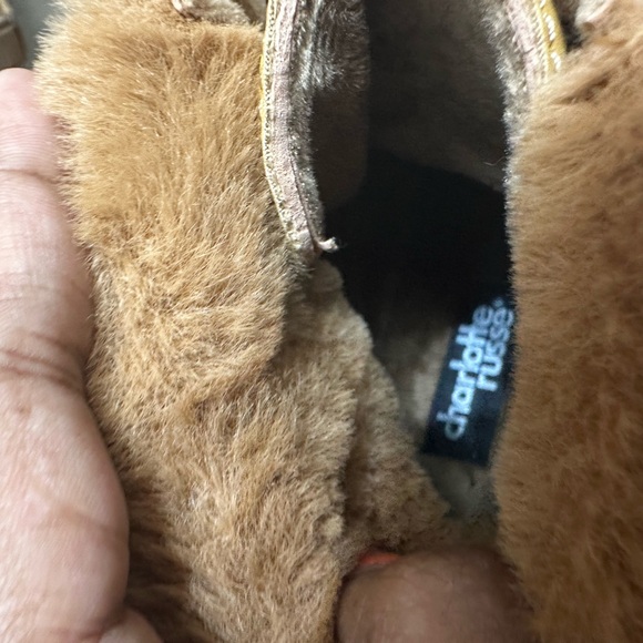 Charlotte Russe Women's Size 7 Chukka Boots Tan Fur Ankle Lace New - Picture 6 of 6